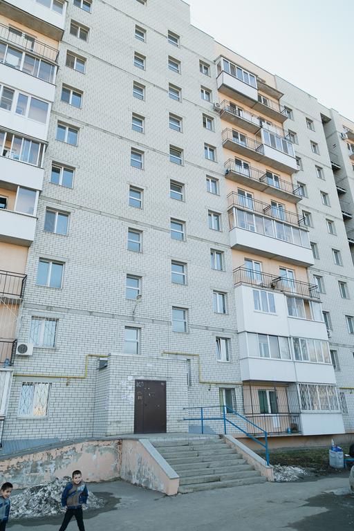 Apartments Na Lugovaya 67/69 萨拉托夫 客房 照片