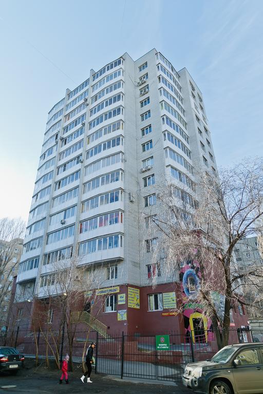 Apartments Na Lugovaya 67/69 萨拉托夫 客房 照片